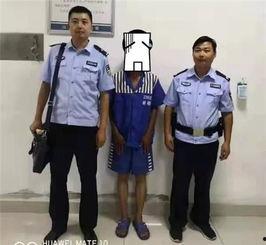吃瓜被警察抓住,一场意外引发的警民互动