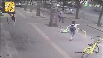 君君吃瓜视频,揭秘娱乐圈幕后故事