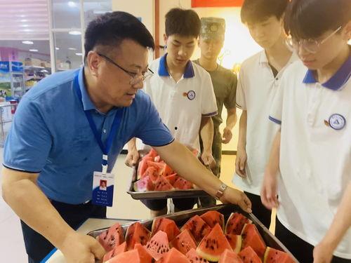 学生校园吃瓜视频,揭秘学生吃瓜视频背后的趣味与思考